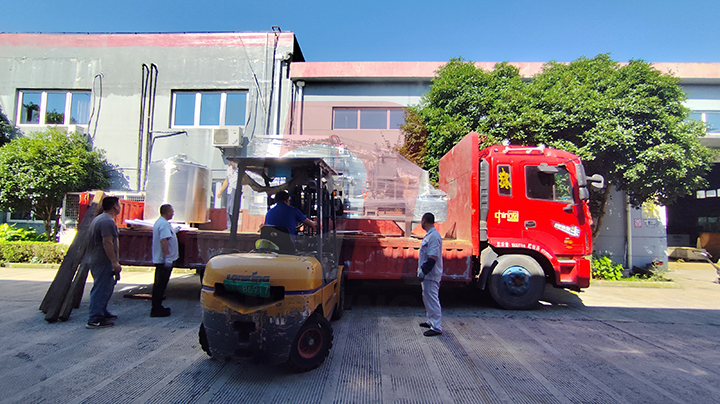 果冻灌装封口机